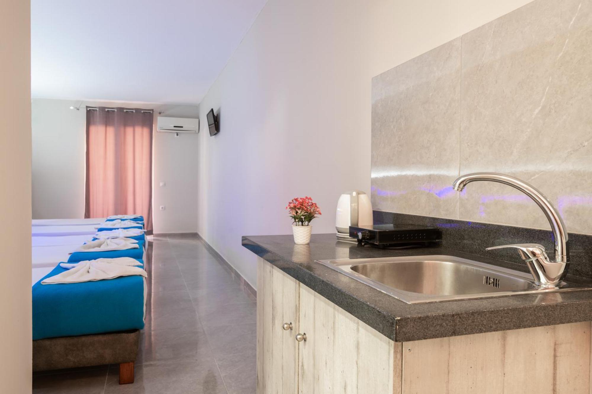 Savvas Hotel (Adults Only) Laganas Exterior photo